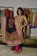 Aashka Goradia at Amy Milloria_s Womens day fashion event in Mumbai on 5th March 2013 (26).JPG